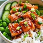 Honey Sriracha Salmon Bowls: A Sweet and Spicy Delight